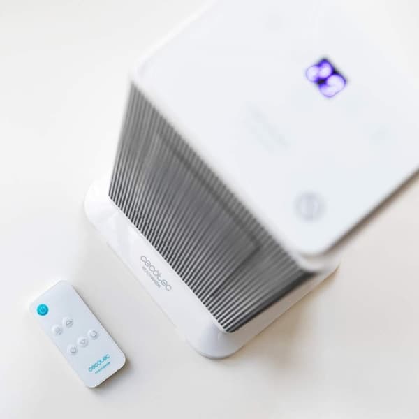 Cecotec Ceramic heater with 2000 W, LED display, remote control, 3 modes, LED light indicator, 24-hour timer, oscillation and triple safety system.