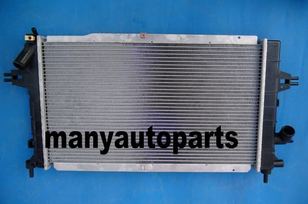 Radiator til Vauxhall Astra H GTC Zafira B, kerne størrelse 600 x 363 mm, fuld aluminium konstruktion, letvægts 6,5 kg
