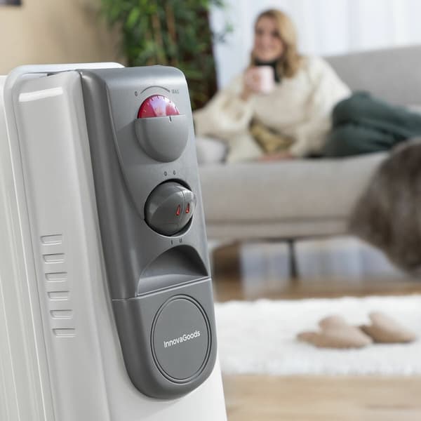 BRUKT Oljefylt Radiator InnovaGoods Hvit (Fikset A)