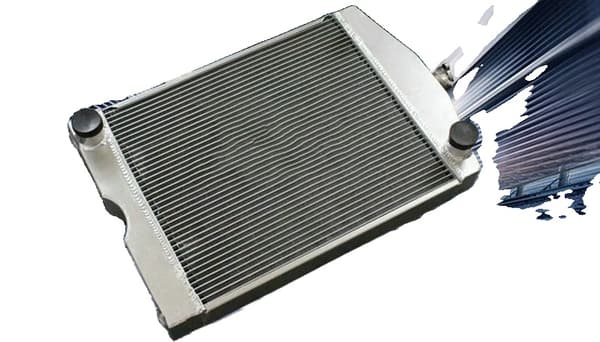 Aluminiumkylare för Ford-traktorer, kompatibel med 305 V8-motorn, effektiv kylning, kompakt design.