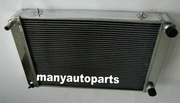 Aluminiumkylare, kraftig design, ökad kylkapacitet, perfekt passform för Triumph TR7