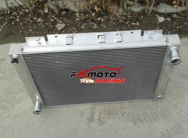 3ROW Aluminium Radiator, Kraftig Design, Forbedret Kølekapacitet, Passer til Ford Thunderbird 1964-1966