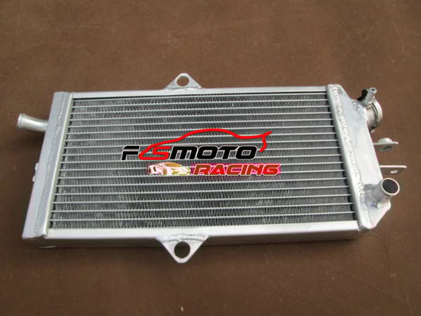 Aluminiumkylare för Suzuki LT 250R, Förbättrad kylningseffektivitet, Hållbar konstruktion, Enkel installation