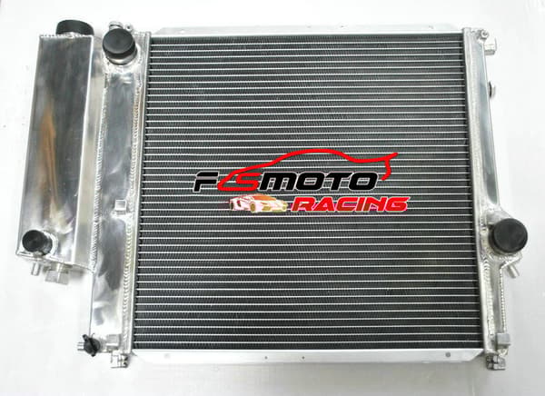 Aluminiumkylare för BMW E36 Z3, 520 mm x 433 mm kärnstorlek, 34 mm kärntjocklek, 40 mm x 40 mm in- och utloppsstorlek.