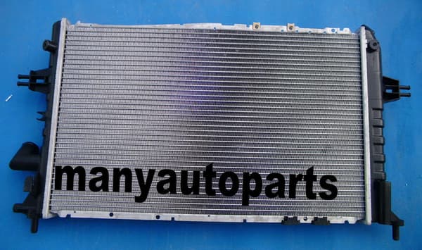Vauxhall Astra G Radiator MK4, Designet til manuelle køretøjer, Fuld aluminiumskonstruktion, Letvægts på 6,5 kg