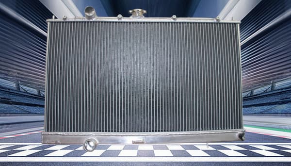 Aluminium Radiator & Ventilatorer, Hele Aluminium Konstruktion, Forbedret Køleydelse, Skræddersyet Pasform til Mitsubishi Lancer Evo