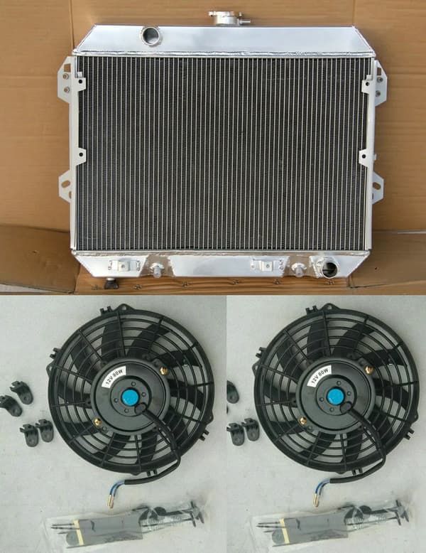 Aluminiumkøler til Nissan Datsun 280Z, 3-rækket design, inkluderer kølerlåg,Radiator Og 2 Blæser
