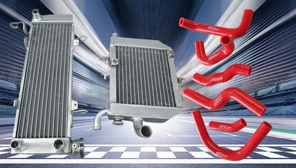 Aluminiumradiator med silikoneslanger, høj ydeevne, holdbar konstruktion,Rød