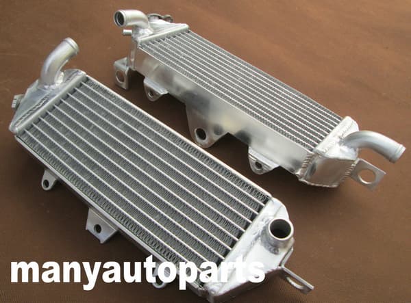 Kawasaki KX250 Aluminiumkylare, Förbättrad Kylkapacitet, TIG-svetsade tankar, Hållbar Konstruktion
