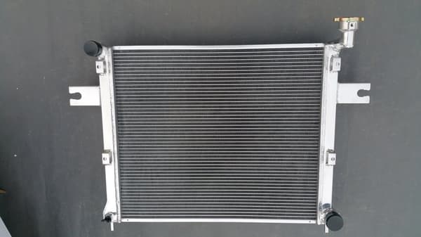 Aluminiumradiator, Forbedret kølekapacitet, Holdbar konstruktion, Optimal pasform
