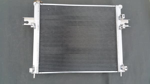 Aluminiumradiator, Forbedret kølekapacitet, Holdbar konstruktion, Optimal pasform