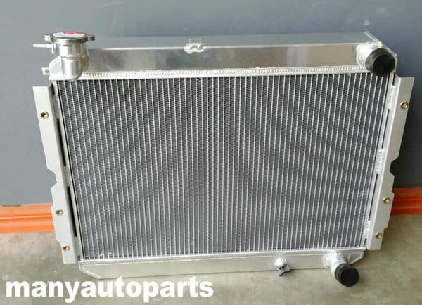 Aluminiumkylare, 3-radig design, kompatibel med Toyota Landcruiser 60-serien, lättviktskonstruktion