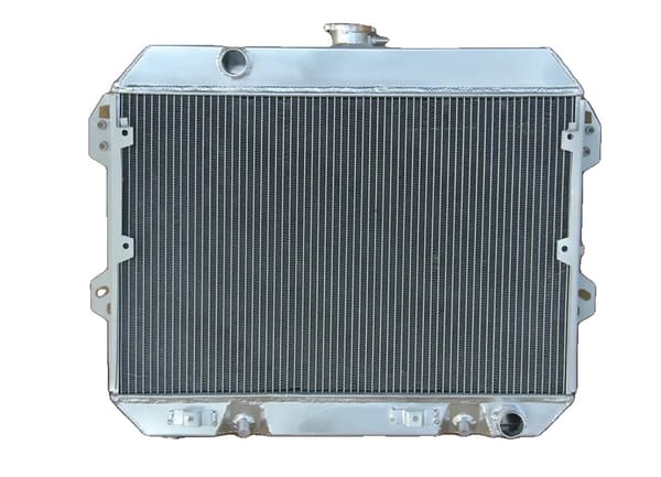 Aluminiumkylare för Nissan Datsun 280Z, 3-radig design, inkluderar kylartopp,Endast radiator