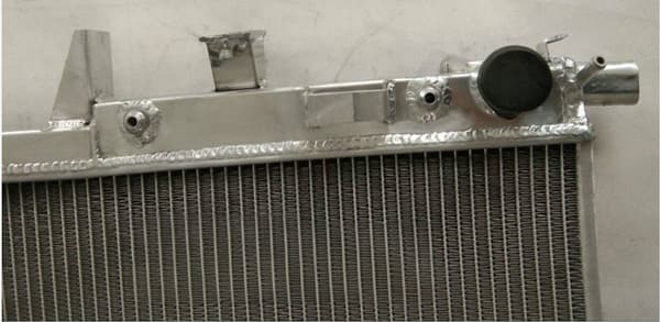 Aluminiumkylare, passar 1998-2005 Mercedes-Benz ML320/ML430/ML500, kraftig design, förbättrad kylkapacitet
