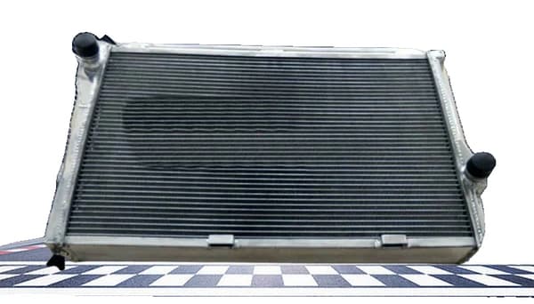 Aluminiumkylare för BMW 5-serie och 7-serie, hög kylprestanda, perfekt passform, hållbar konstruktion