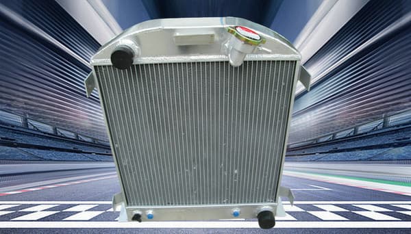 Aluminiumkylare och fläkt för 1932 Ford, 3-radig design, perfekt passform för Chevy-motorer, hållbar konstruktion