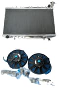 Miniatyrbild 1 av 4: Aluminium Full Radiator för Nissan Primera P10, 2-radig design, effektiv kylning, hållbar legeringskonstruktion