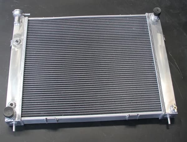 Aluminiumkylare, perfekt passform för Jeep Grand Cherokee ZG 1996-1999, hållbar legeringskonstruktion,Endast radiator