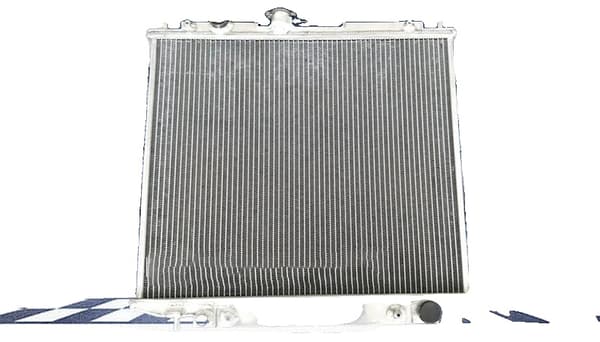 Aluminiumkylare, designad för Mitsubishi Pajero NJ NK NL, hållbar konstruktion, förbättrad kylprestanda