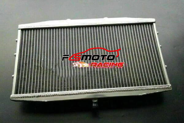 Aluminiumkylare, Förbättrad Kylprestanda, TIG-svetsad Konstruktion, Precisionstillpassning för Triumph Rocket III