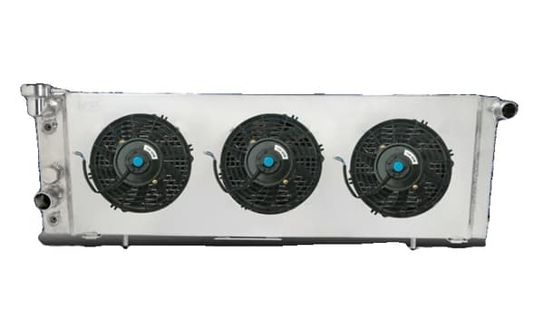 Radiator med skærm og blæser, 3-rækket design, passer til Jeep Cherokee/Comanche, inkluderer radiatorhætte.