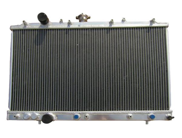 Aluminiumkylare för Mitsubishi Mirage, förbättrad kylkapacitet, hållbar konstruktion i helaluminium,Endast radiator