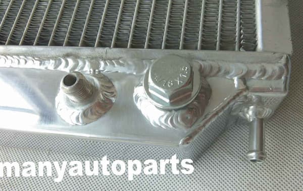 Aluminiumkylare för Volvo-modeller, lättviktsdesign, hållbar konstruktion, effektiv kylprestanda