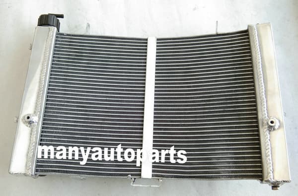 Aluminiumkylare, ökar kylkapaciteten med 40%, hållbar och kraftig design, TIG-svetsad konstruktion.