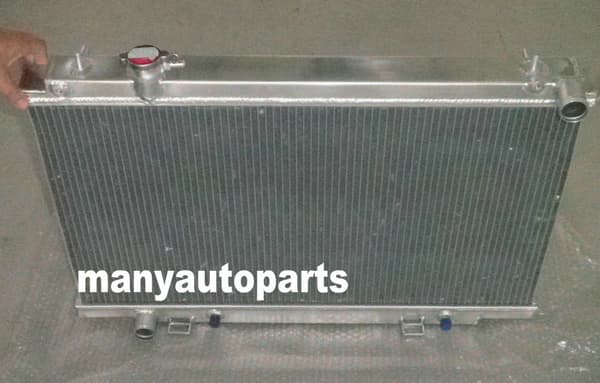 Aluminiumkylare för Nissan 350Z Z33, Lättviktsdesign, Förbättrad kylprestanda, Direkt ersättning