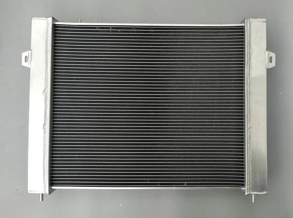 Aluminiumkøler, holdbar legeringskonstruktion, perfekt pasform til Jeep Grand Cherokee, nem installation