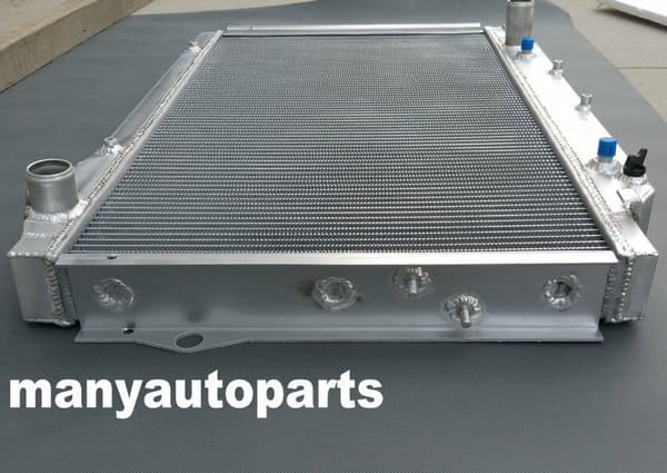 Aluminiumkylare för Toyota Land Cruiser, Perfekt passform för HDJ80/HZJ80, Hållbar aluminiumkonstruktion, Effektivt kylsystem