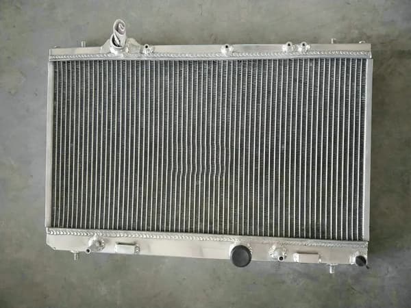 Alumiinijäähdytin, sopii Dodge Neon 2000-2004, Chrysler Plymouth Neon 2000-2002, 2.0 L4 moottori