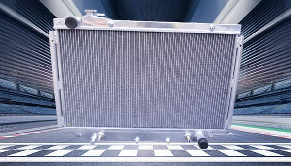 Aluminiumkylare för TOYOTA Landcruiser, Hög kylningseffektivitet, Hållbar lättviktsdesign, Enkel montering