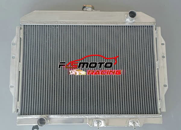 Aluminiumkylare för AMC V8-modeller, hållbar konstruktion, inkluderar transmissionskylare, perfekt passform för flera modeller.