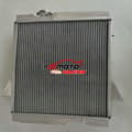 Miniatyrbild 3 av 4: Triumph TR6/TR250 Aluminiumkylare, 3 rader, perfekt passform, hög kylprestanda