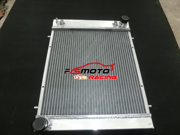 56mm Aluminium Radiator, Forbedret Køleeffektivitet, Holdbar Aluminiumskonstruktion, Præcis Pasform til Land Rover