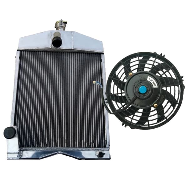 4ROW Aluminium Radiator, Øget Kølekapacitet, Holdbar TIG-svejset Konstruktion, Perfekt Pasform til Ford Traktorer