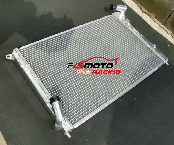Aluminiumkøler, 30% øget køleeffektivitet, perfekt pasform til MINI COOPER S, holdbar aluminiumskonstruktion.