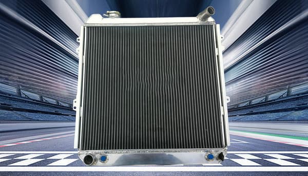 Aluminium Racing Radiator, Perfekt Pasform til Toyota 4Runner, Forbedret Køleeffektivitet, Holdbar Hele-Aluminium Konstruktion