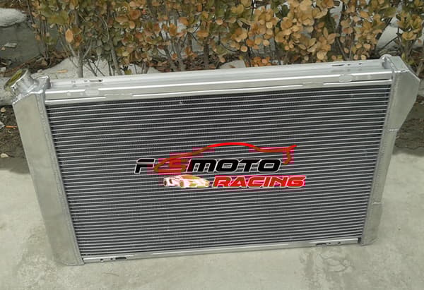 Chevy Camaro/Pontiac Firebird Aluminium Radiator, Høj Køleeffektivitet, 3 Række Design, Præcisionspasform