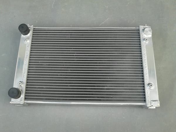 Alumiininen jäähdytinrakennelma, yhteensopiva VW MK2 -malleille, parannettu jäähdytysuudistus, kestävä rakenne