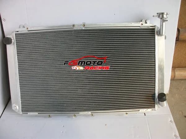 Aluminiumradiator, 3-rækket design, forbedret køleeffektivitet,radiator