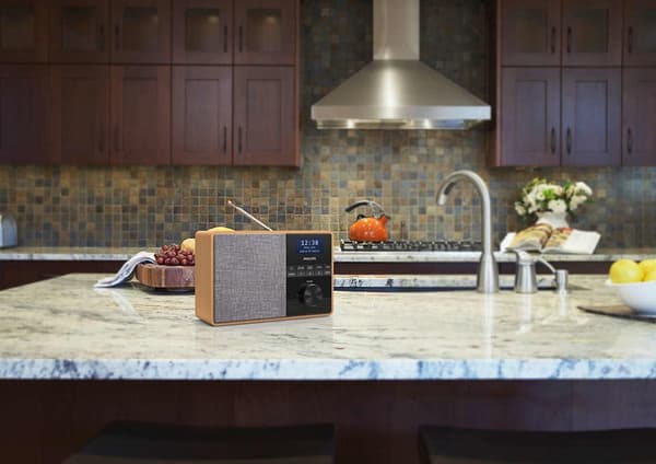 Philips TAR5505 - Kannettava DAB-radio - 5 wattia - vaaleaa puuta