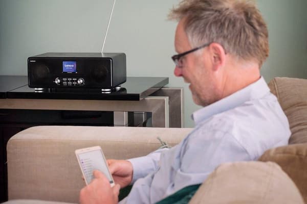Lenco DAR-061BK - DAB-radio-CD-soitin Bluetoothilla - musta