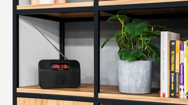 Kruger&Matz bærbar analog radio, model KM0825