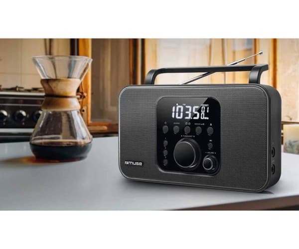 Muse Kannettava Radio M-091 R Musta