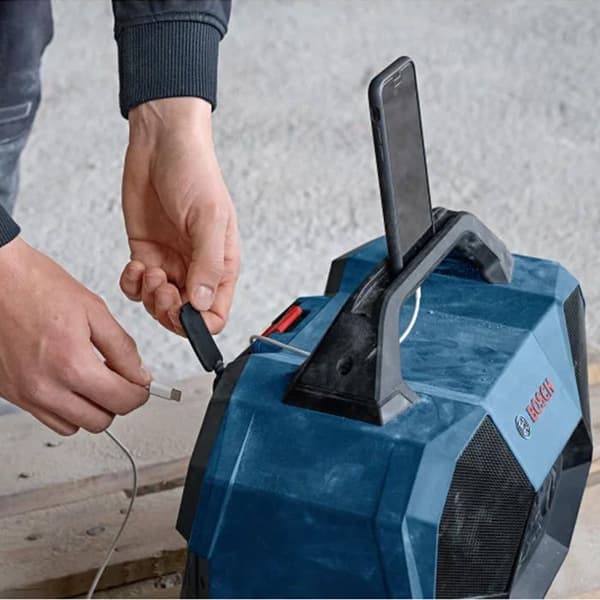 Trådlös Bluetooth-högtalare - BOSCH PROFESSIONAL - GPB 18V-6 C - Bluetooth 5.4 - Multi-Högtalar Ljud - USB-C
