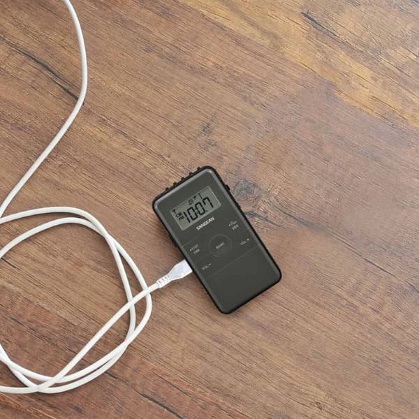 Kannettava digitaalinen radio Sangean Musta AM/FM Ladattava