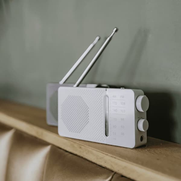 Transistoriradio Sangean SR-36 Valkoinen