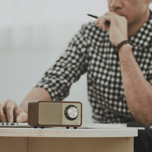 Bærbar Bluetooth-radio Sangean Retro Træ FM